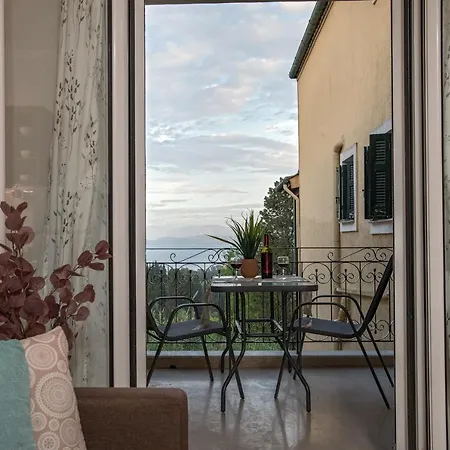Roxandra Corfu * Evropouloi